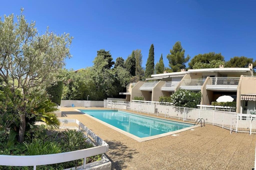 Le Solea - Cassis Centre Residence Le Club Avec Piscine Et Garage Pour 2-4 Personnes Exterior photo